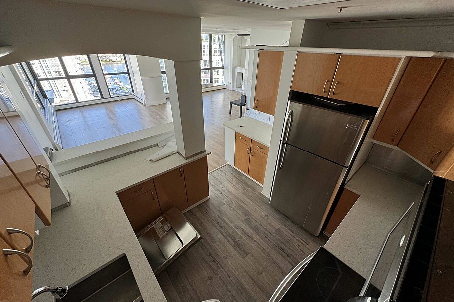 1177 PACIFIC BLVD, Vancouver BC V6Z 2R8 Vancouver, BC - 9