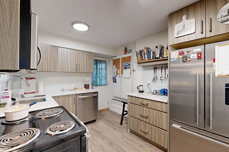 3554 Haida Drive Vancouver, BC - 38