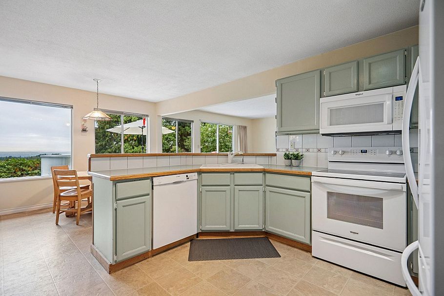 1089 Kilmer Road North Vancouver, BC - 9