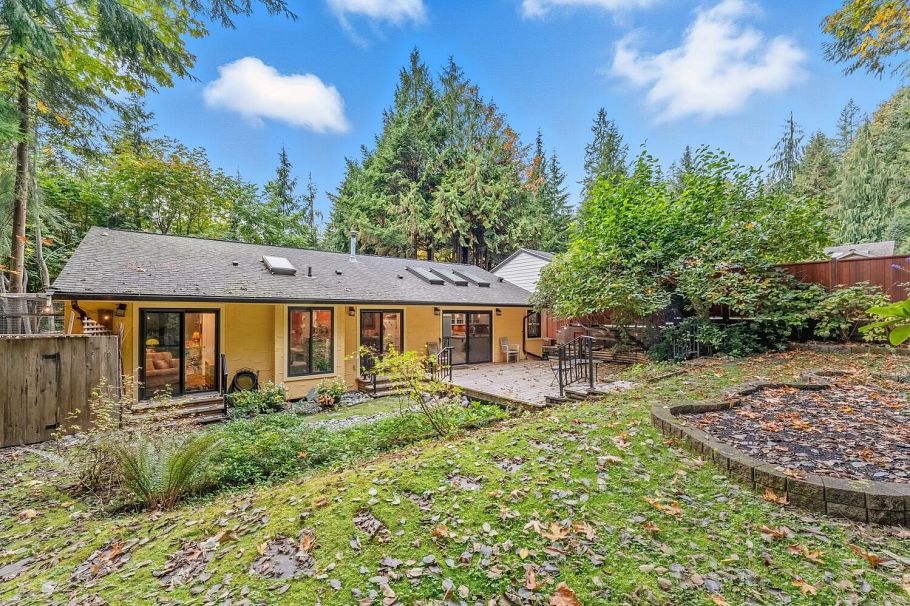 2336 Treetop Lane North Vancouver, BC - 18