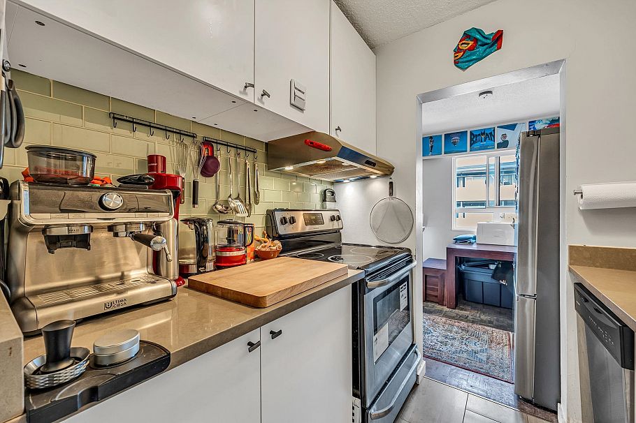 207 2025 W 2nd Avenue Vancouver, BC - 10