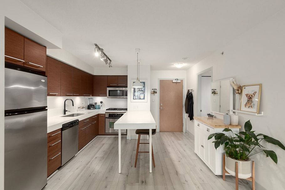903 2770 Sophia Street Vancouver, BC - 2