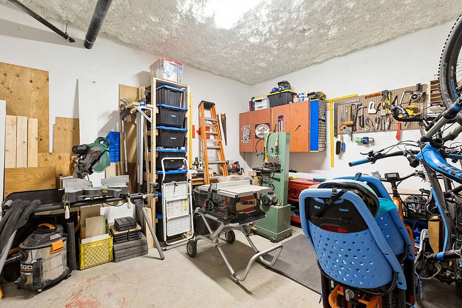 112 650 E 2nd Street North Vancouver, BC - 31