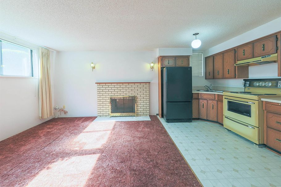 879 W 62nd Avenue Vancouver, BC - 22