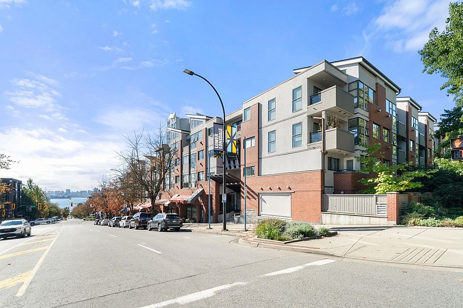 405 305 Lonsdale Avenue North Vancouver, BC - 31
