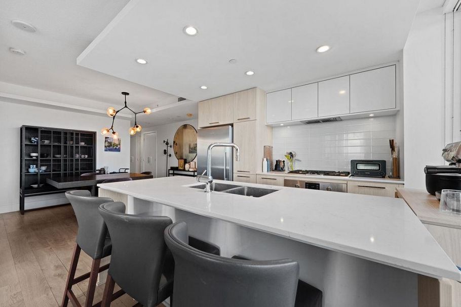 1003 680 Seylynn Crescent North Vancouver, BC - 4