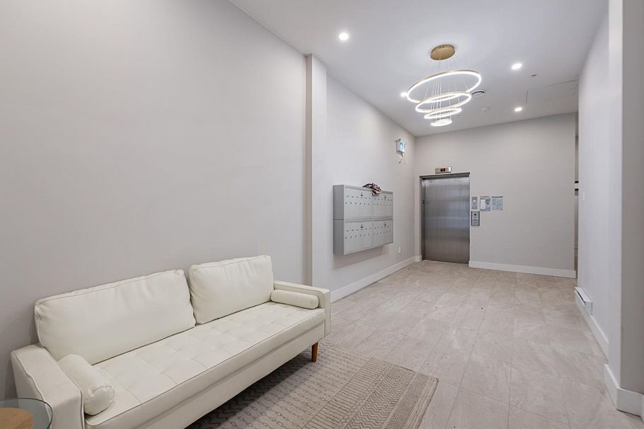 406 3050 Kingsway Vancouver, BC - 4