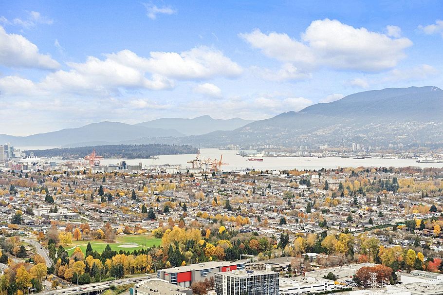 5907 2108 Gilmore Avenue Burnaby, BC - 1