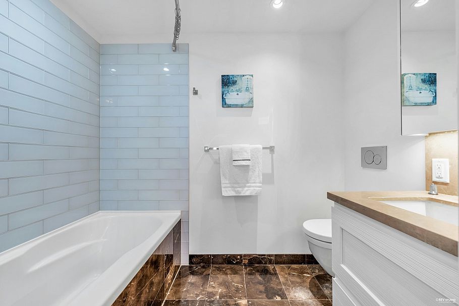 2303 3355 Binning Road Vancouver, BC - 21