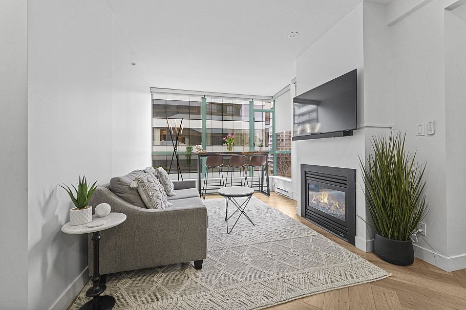 603 1238 Burrard Street Vancouver, BC - 3