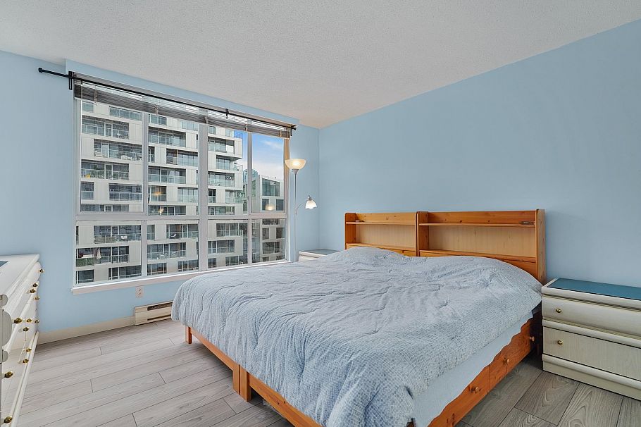 902 1500 Howe Street Vancouver, BC - 14