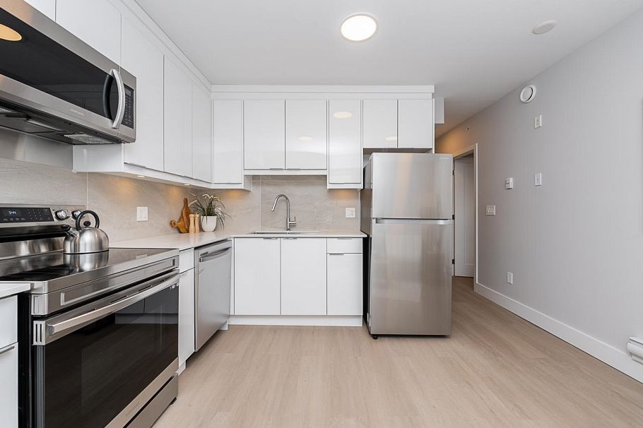 406 3050 Kingsway Vancouver, BC - 9