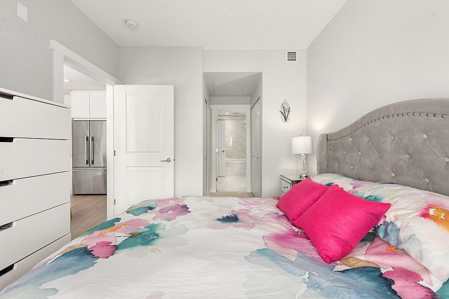 311 2651 Library Lane North Vancouver, BC - 15