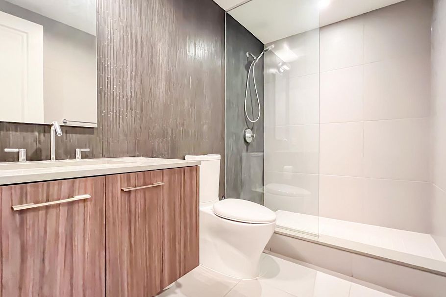 1801 2411 Heather Street Vancouver, BC - 24