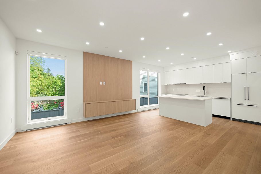 1904 E 8th Avenue Vancouver, BC - 3