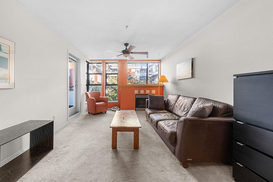 405 305 Lonsdale Avenue North Vancouver, BC - 2