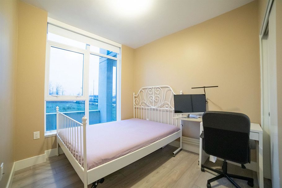 201 3581 NE Kent Avenue Vancouver, BC - 5