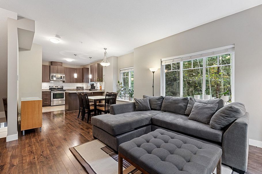 207 3888 Norfolk Street Burnaby, BC - 5