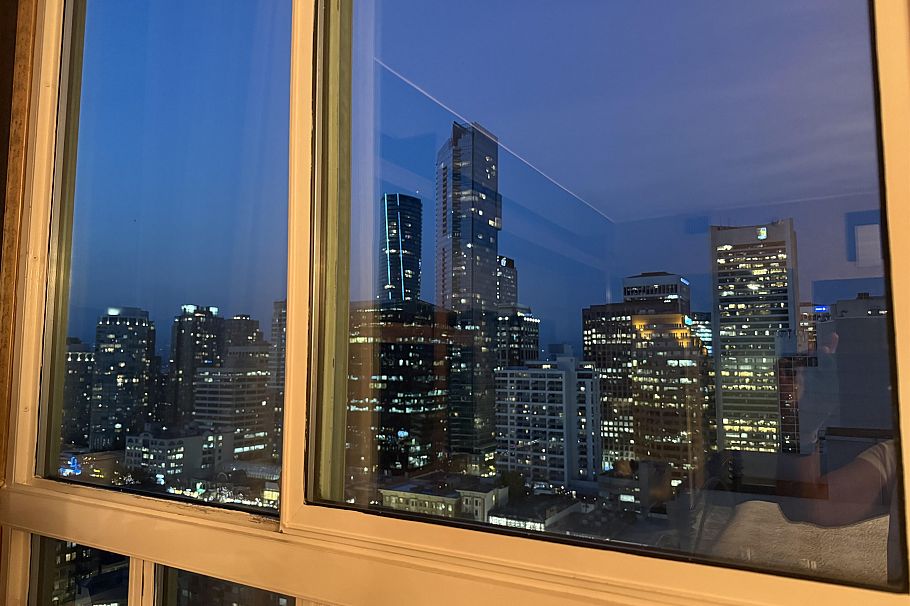 2201 909 Burrard Street Vancouver, BC - 25