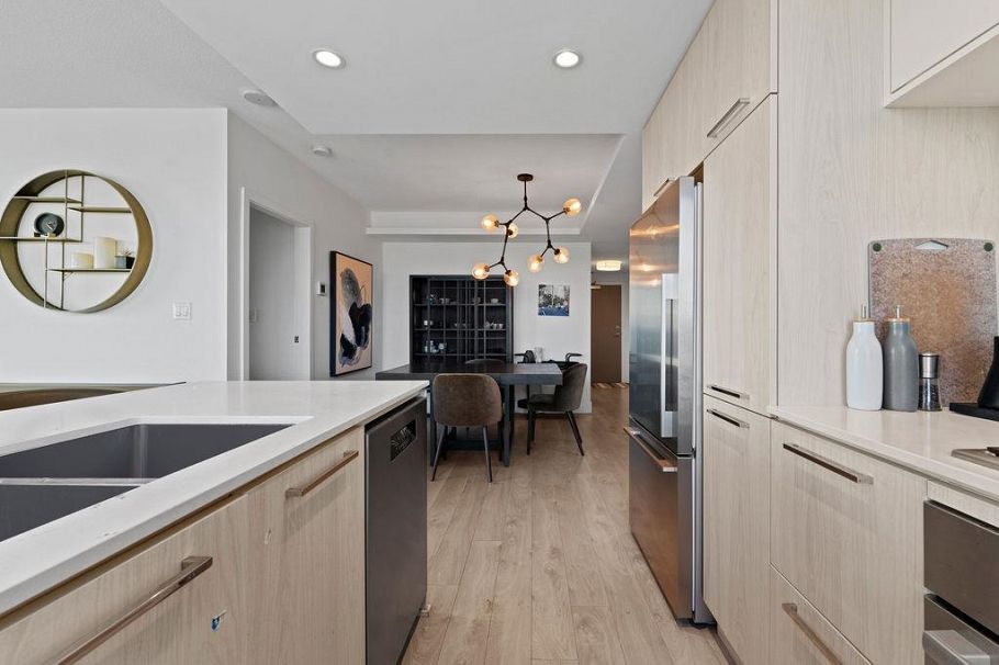 1003 680 Seylynn Crescent North Vancouver, BC - 16