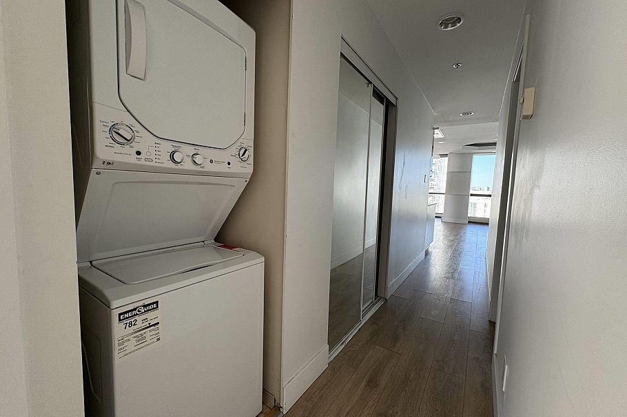 1177 PACIFIC BLVD, Vancouver BC V6Z 2R8 Vancouver, BC - 26