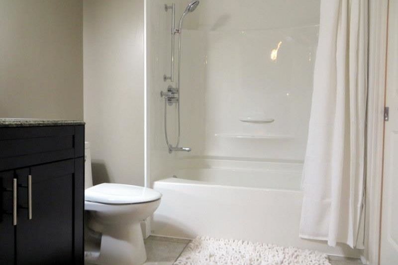 203 4323 Gallant Avenue North Vancouver, BC - 16