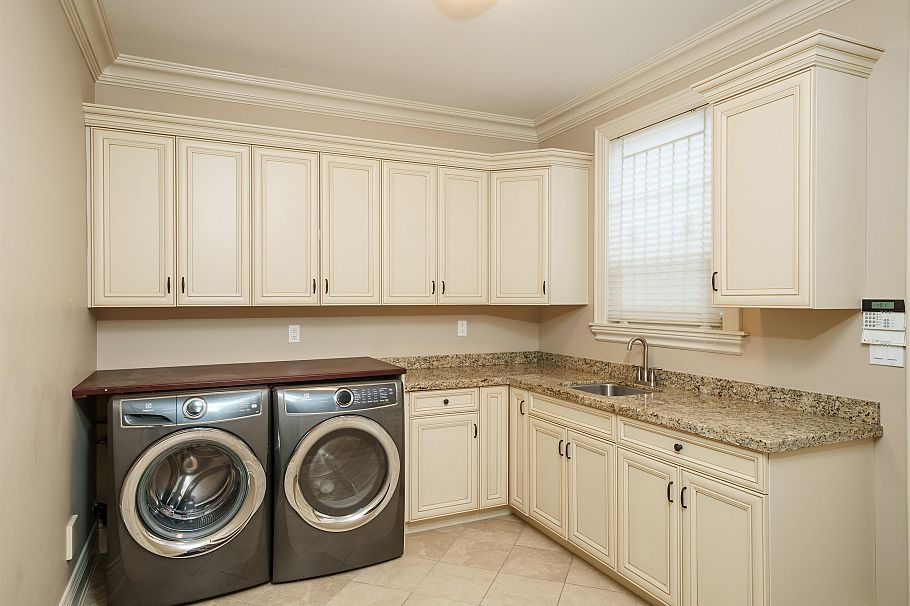 607 W 53 Avenue Vancouver, BC - 17