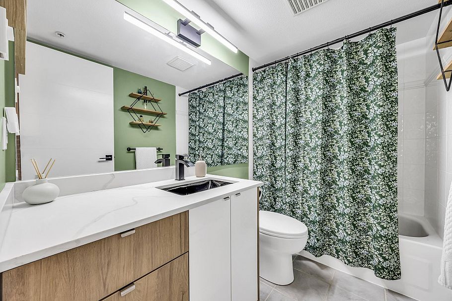 213 3038 E Kent Avenue South Vancouver, BC - 16