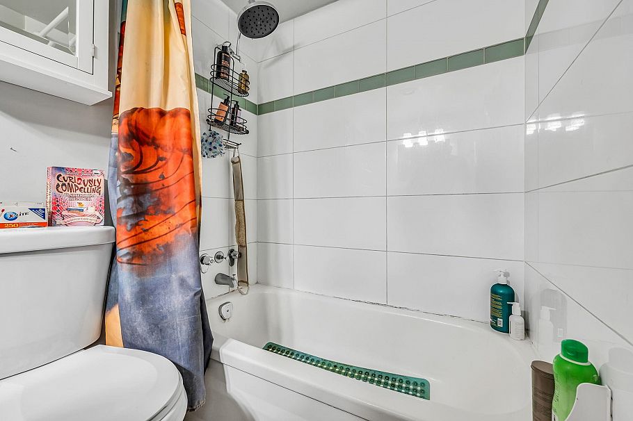 207 2025 W 2nd Avenue Vancouver, BC - 13