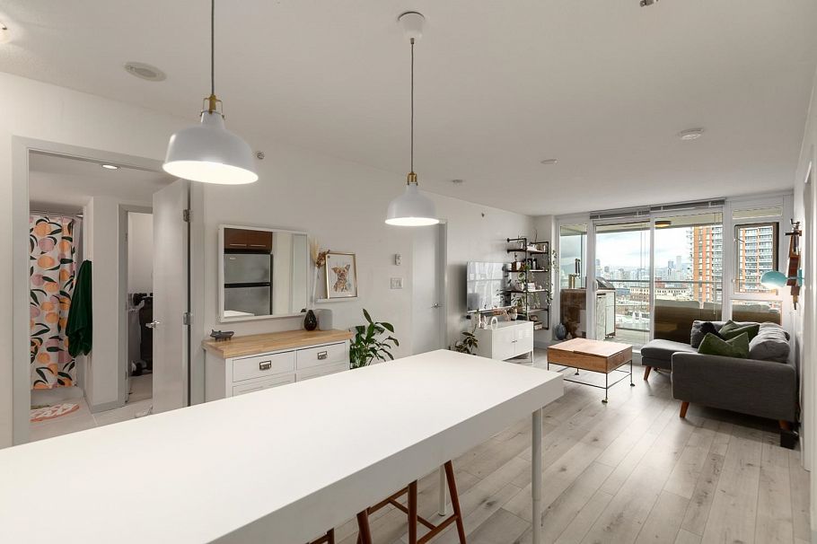 903 2770 Sophia Street Vancouver, BC - 4