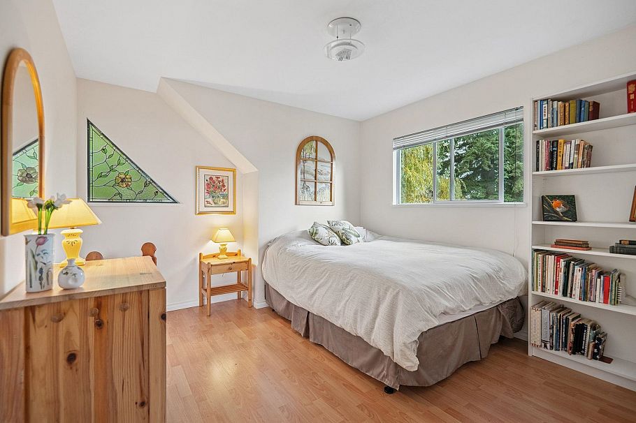 1089 Kilmer Road North Vancouver, BC - 22