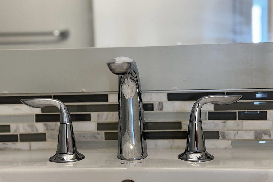 1177 PACIFIC BLVD, Vancouver BC V6Z 2R8 Vancouver, BC - 14