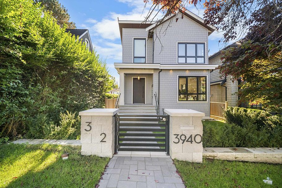 3940 W 24th Avenue Vancouver, BC - 2
