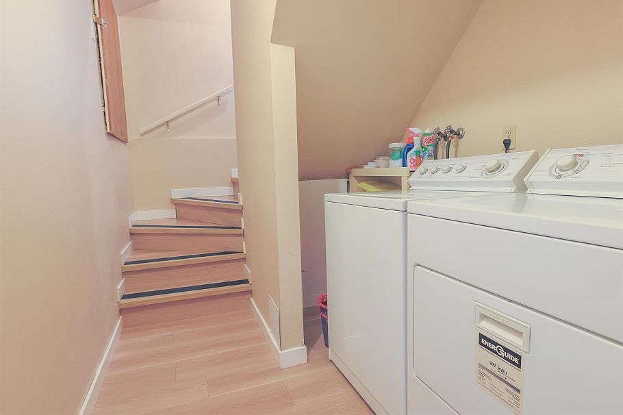 879 W 62nd Avenue Vancouver, BC - 20