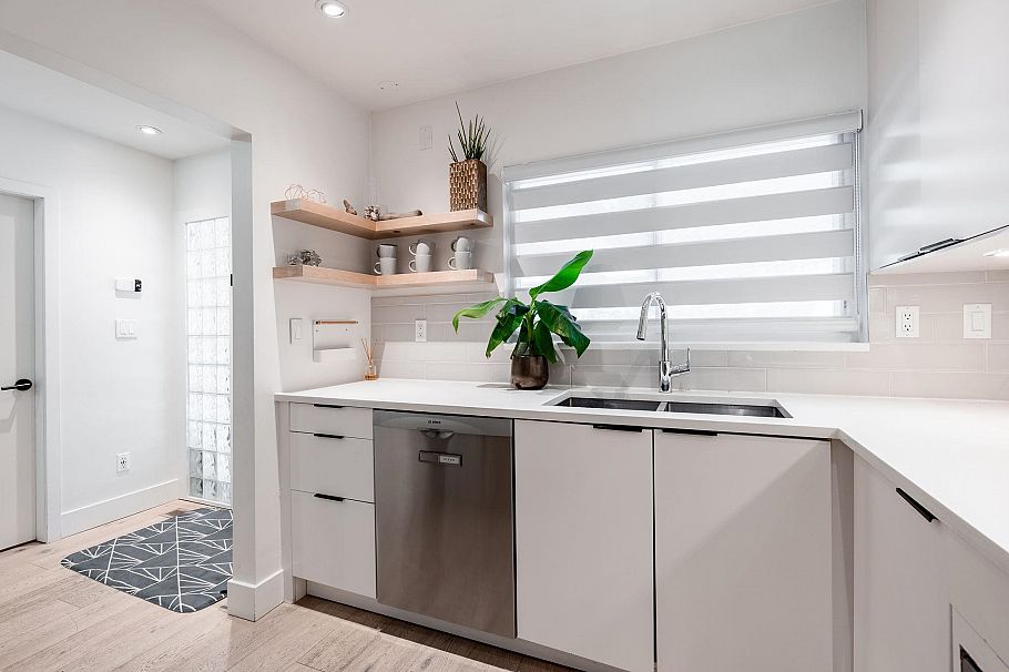 137 3300 Capilano Road North Vancouver, BC - 13