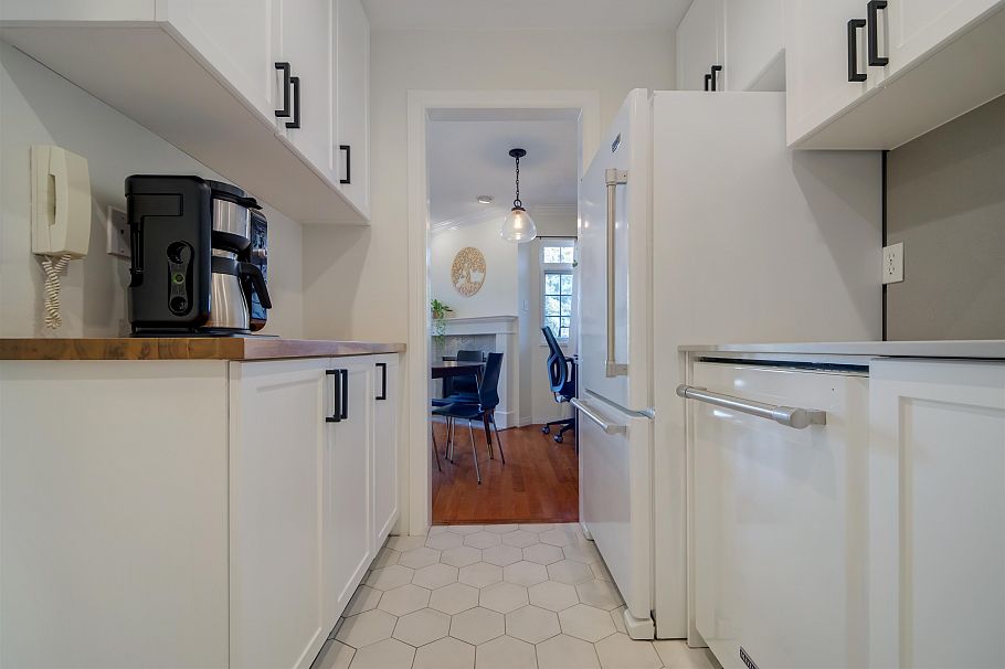 301 1868 E 11th Avenue Vancouver, BC - 8