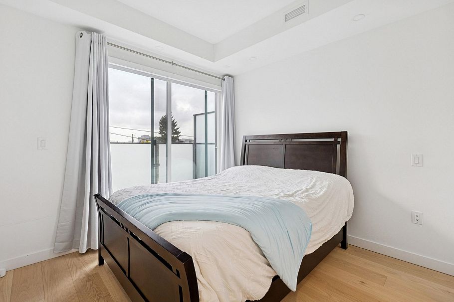 112 650 E 2nd Street North Vancouver, BC - 17