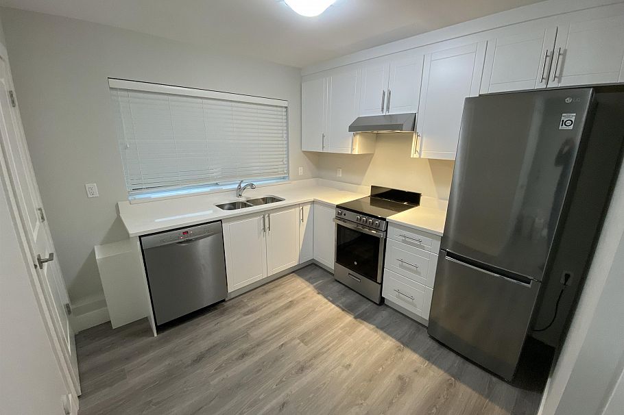 3345 Parker Street Vancouver, BC - 11