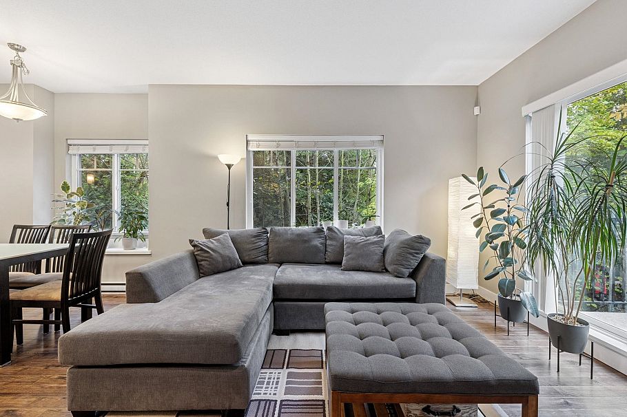 207 3888 Norfolk Street Burnaby, BC - 1