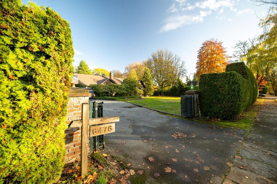 6476 Adera Street Vancouver, BC - 7