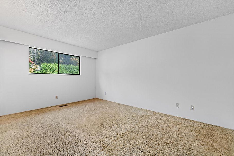 1006 Hendecourt Road North Vancouver, BC - 19