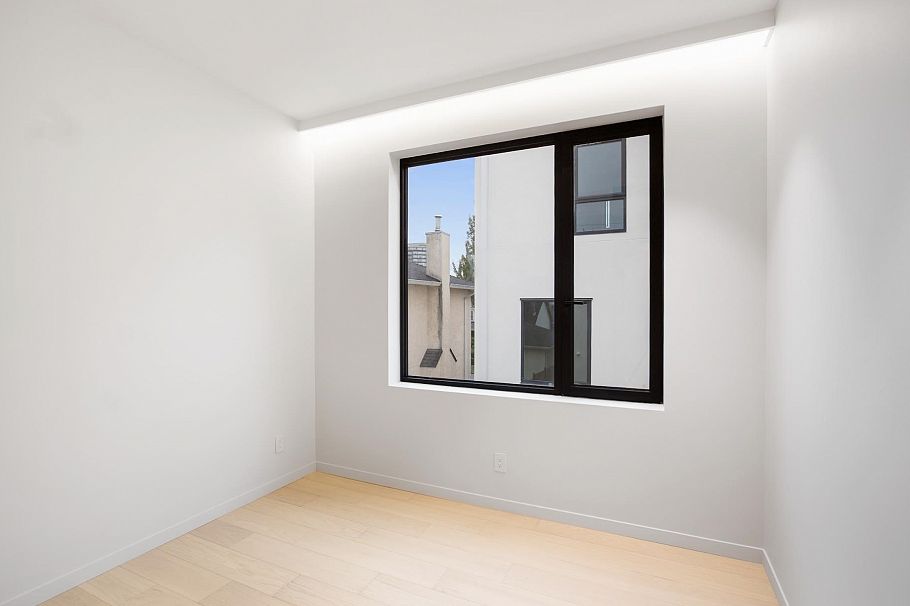 1 8226 Adera Street Vancouver, BC - 9