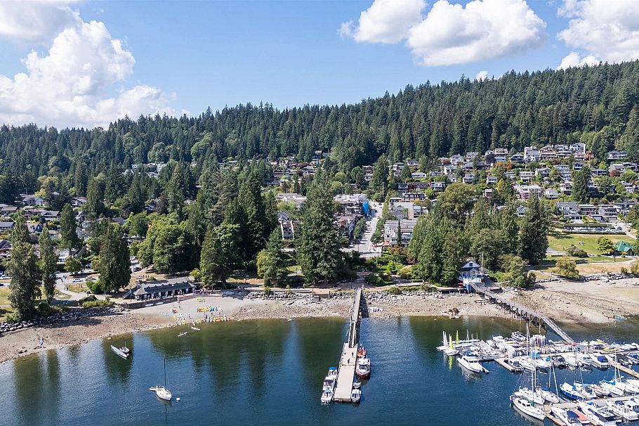 203 4323 Gallant Avenue North Vancouver, BC - 18