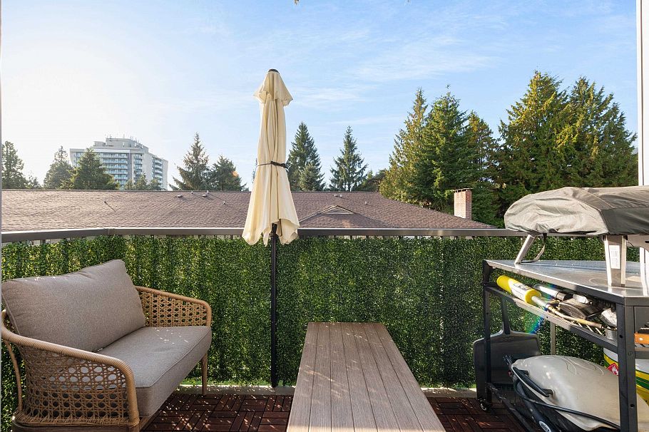 311 2651 Library Lane North Vancouver, BC - 26