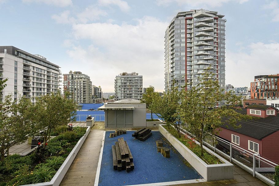 708 1708 Ontario Street Vancouver, BC - 19