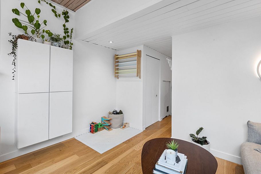 212 1045 W 8th Avenue Vancouver, BC - 6