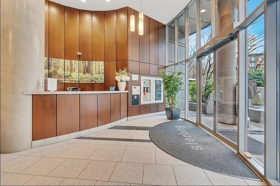 1907 1050 Smithe Street Vancouver, BC - 2