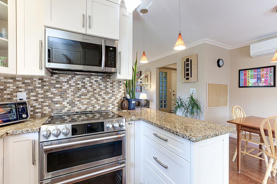 5 890 Broughton Street Vancouver, BC - 15