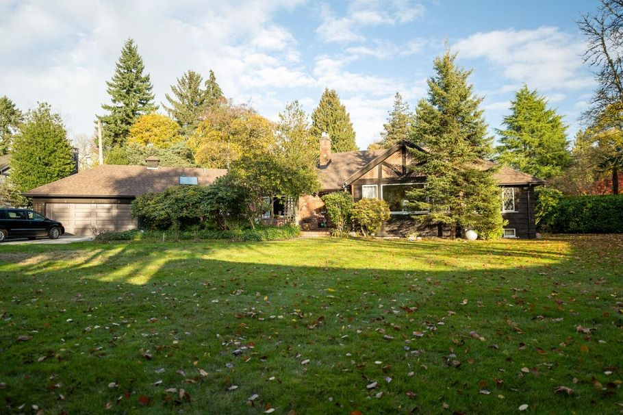 6476 Adera Street Vancouver, BC - 3