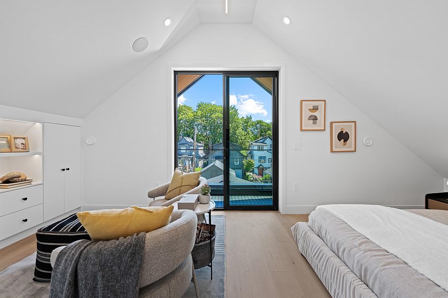 2 2846 W 12th Avenue Vancouver, BC - 27